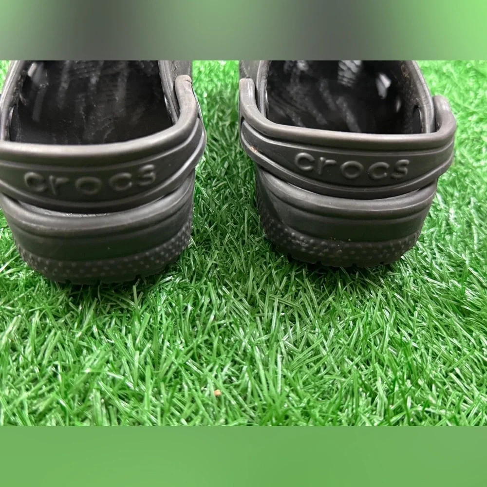 Crocs Kids Black Clogs with Duck‎ Charm Size C7